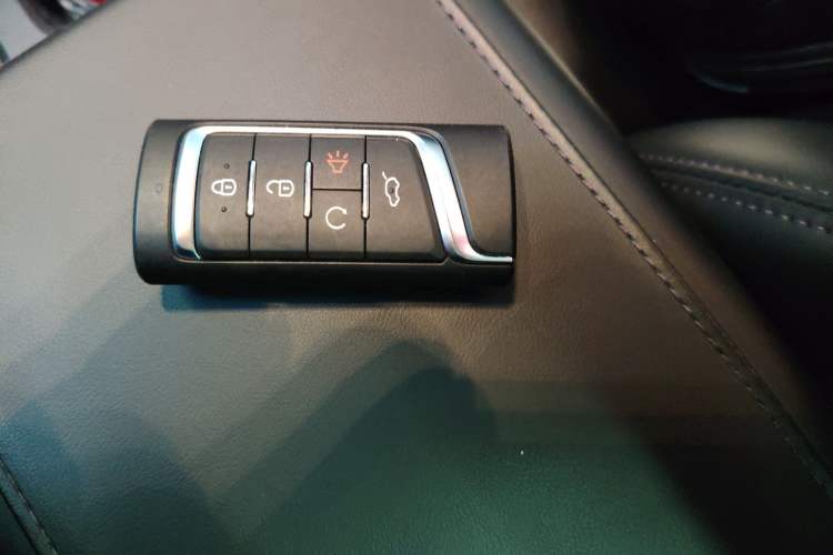 Used GAC Trumpchi M6 2024 MAX 270T WDCT Luxury Edition Interior 1