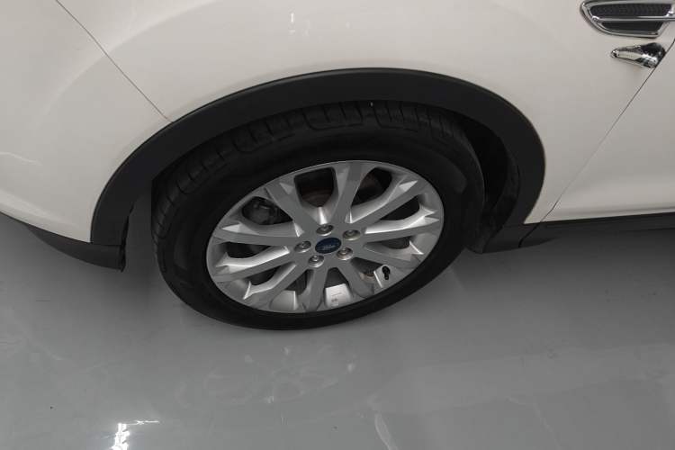 Used Ford Kuga 2015 1.5L GTDi Two-Wheel Drive Fashion Edition
