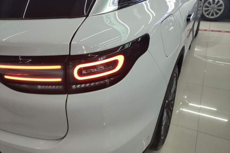 Used Leapmotor C11 2024 Pure Electric 580 LiDAR Edition Right Rear Taillight