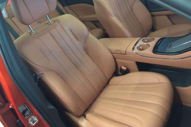 Used AION V 2024 Aion Tyrannosaurus 650 LiDAR Edition Right Front Seat