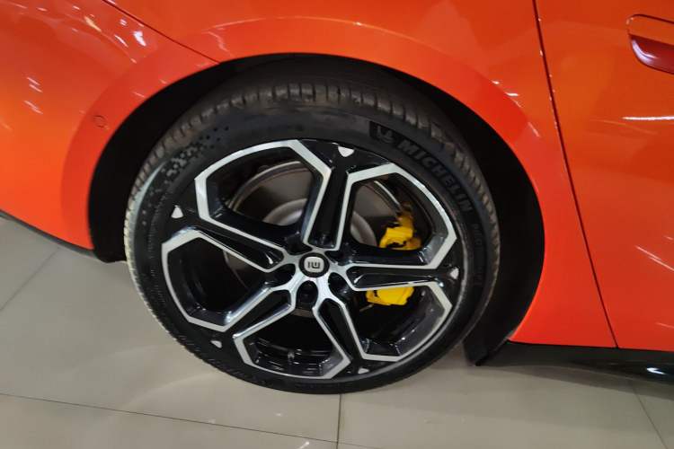 Used Xiaomi Auto SU7 2024 Rear-Drive Long-Range Intelligent Driving Version