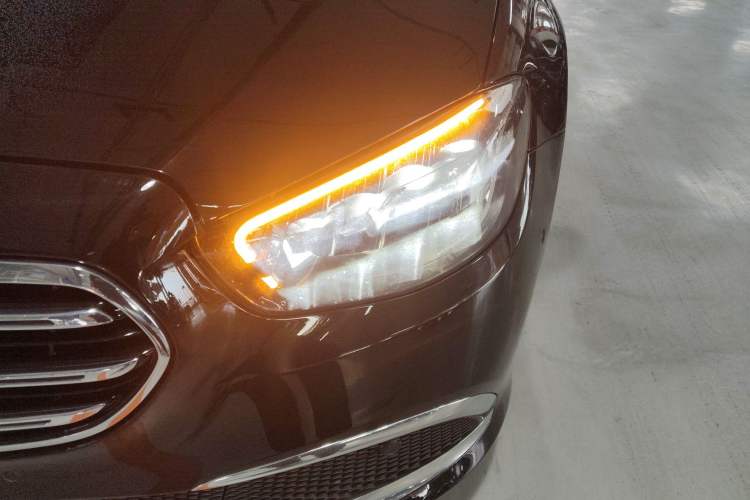 Used Mercedes-Benz E-Class 2022 Second Facelift E 300 L Fashion Edition
