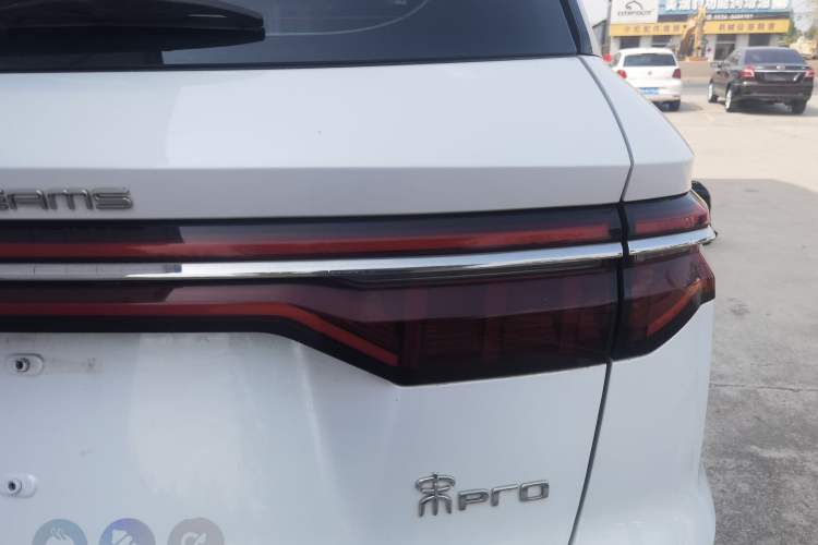 Used BYD Song Pro 2019 1.5T Automatic Elite Edition Right Rear Taillight