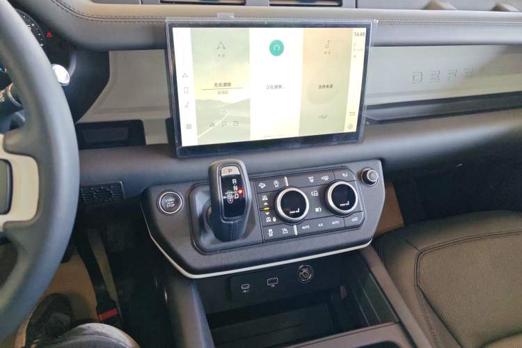 Used Land Rover Defender 2023 Facelift 90 3.0T P400 XS