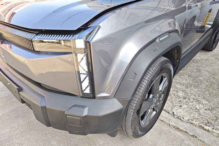 Used iCAR 03 2024 401km Two-Wheel Drive Standard Advanced Version Left Front Headlight