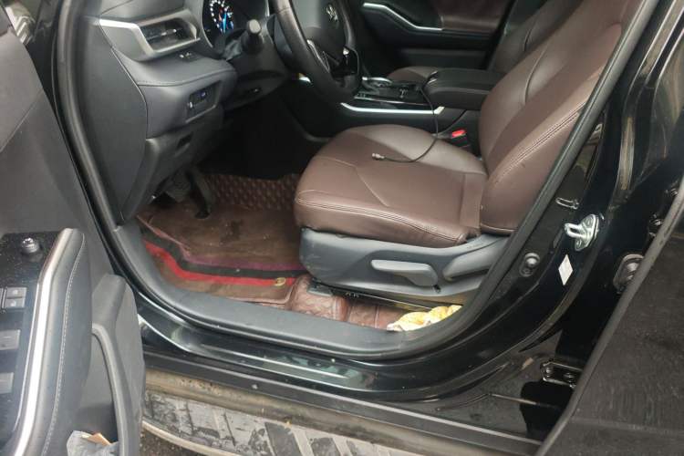 Used Toyota Highlander 2023 2.5L Smart Electric Hybrid Dual-Engine Two-Wheel Drive Elite Version 5 Seats