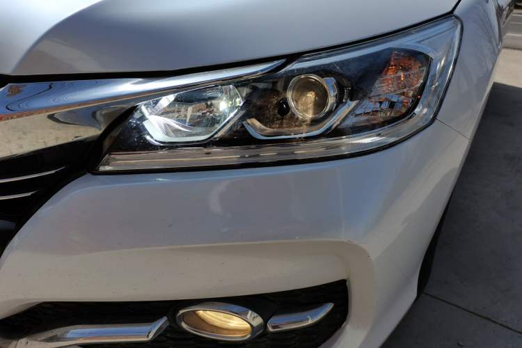 Used Honda Accord 2016 2.0L Comfort Edition
