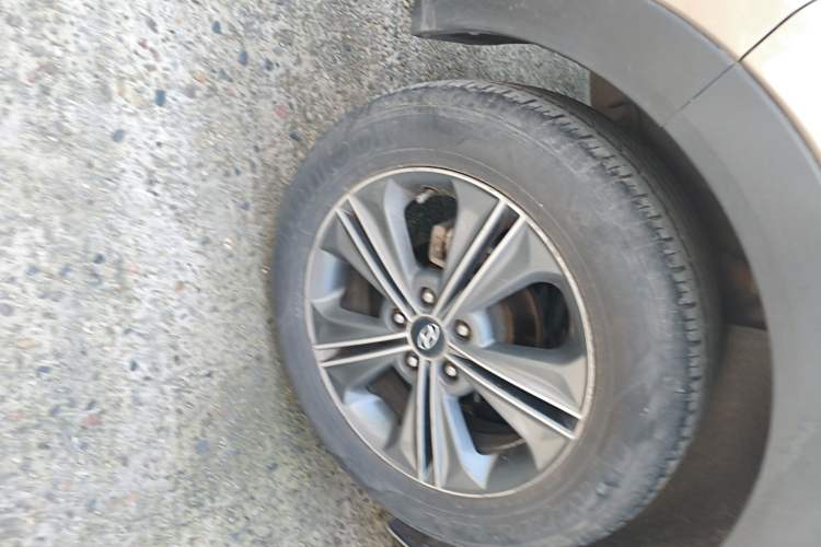 Used Hyundai ix25 2015 1.6L Automatic Two-Wheel Drive Smart GLS Trim Exterior 5