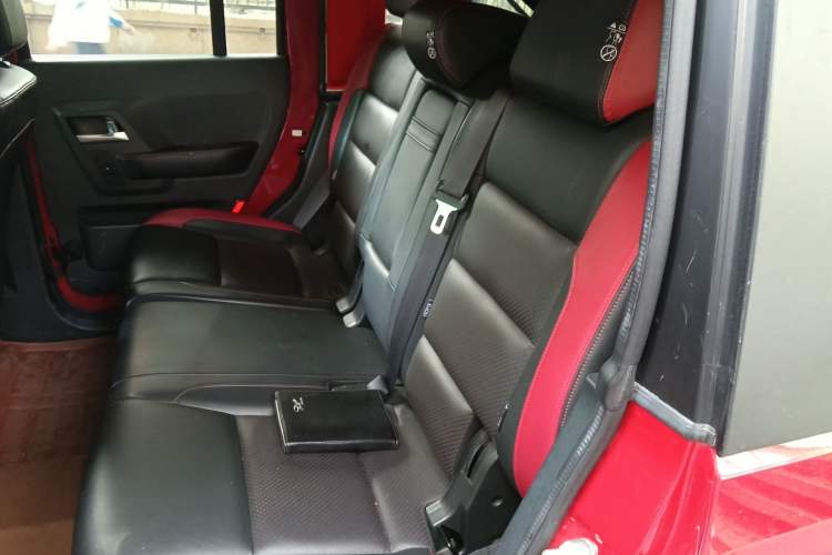 Used BAIC Off-Road BJ40 2017 40L 2.3T Automatic All-Wheel Drive Ring of the Tower Champion Edition
