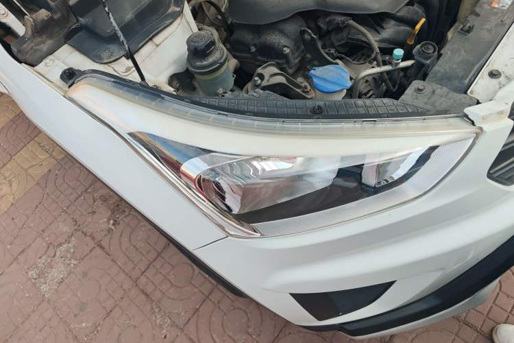 Used Hyundai ix25 2015 1.6L Manual Two-Wheel Drive Fashionable GS Model Right Front Headlight