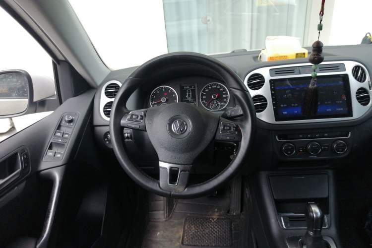 Used Volkswagen Tiguan L 2016 300TSI Automatic Two-Wheel Drive Comfort Edition
