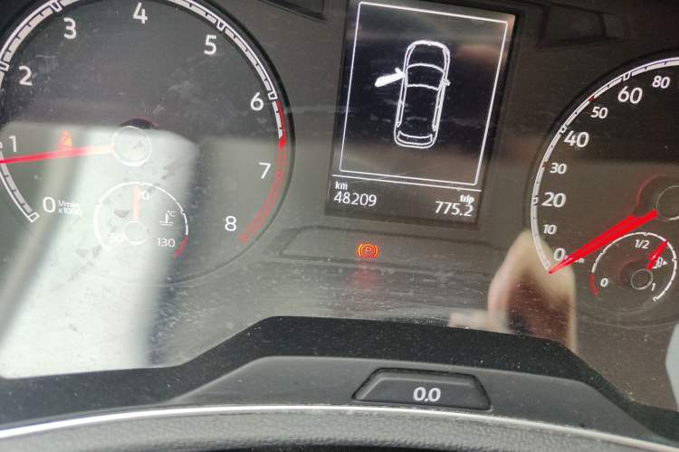 Used Volkswagen T-ROC 2019 280TSI DSG Two-Wheel Drive Comfort Version China VI Standard
