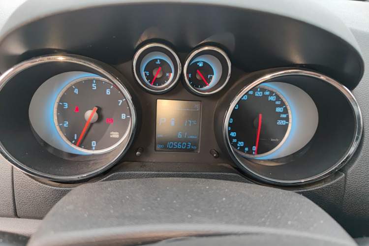 Used Changan CS35 2014 1.6L Automatic Luxury Model China IV Standard
