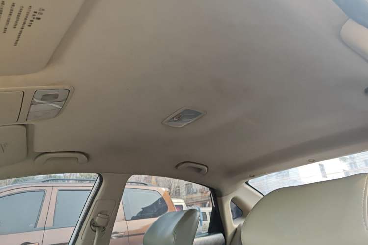 Used Hyundai Celesta 2015 1.6L Manual Comfort Model