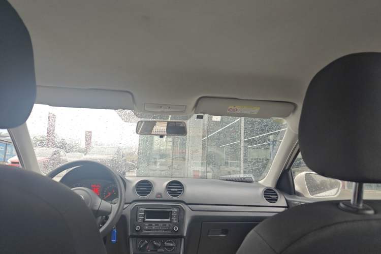 Used Volkswagen Jetta 2015 Value Edition 1.6L Automatic Fashion Version
