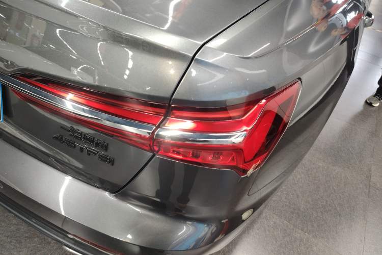 Used Audi A6L 2022 40 TFSI Luxury Dynamic Model Right Rear Taillight