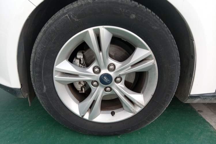 Used Ford Focus 2012 Hatchback 1.6L Automatic Fashion Edition