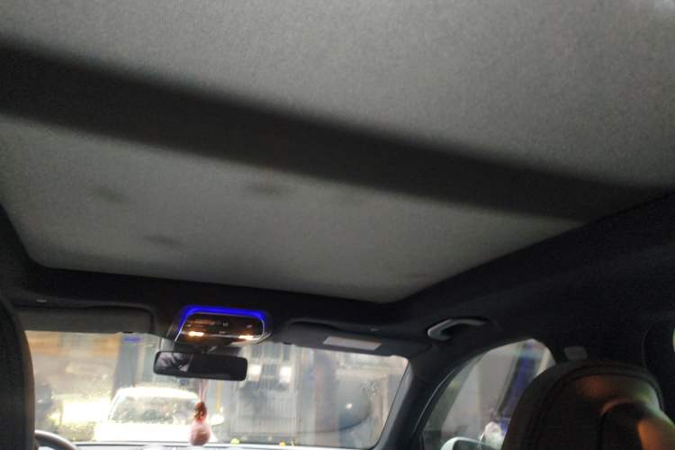 Used Mercedes-Benz GLC 2023 GLC 260 L 4MATIC Dynamic Edition 5-seater