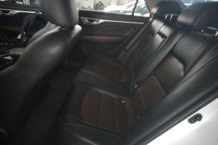 Used Geely Auto Vision 2018 1.5L Automatic Happiness Edition Left Rear Seat