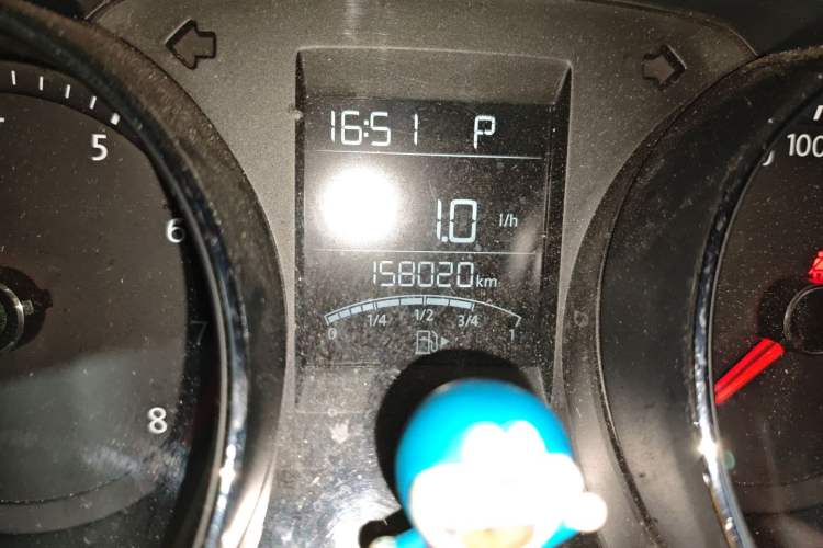 Used Volkswagen C-TREK 2017 1.6L Automatic Comfort Model Odometer Close Up