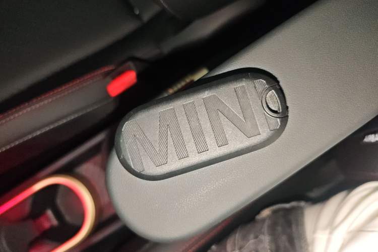 Used MINI Electric COOPER 2024 452km COOPER SE Racing Driver
