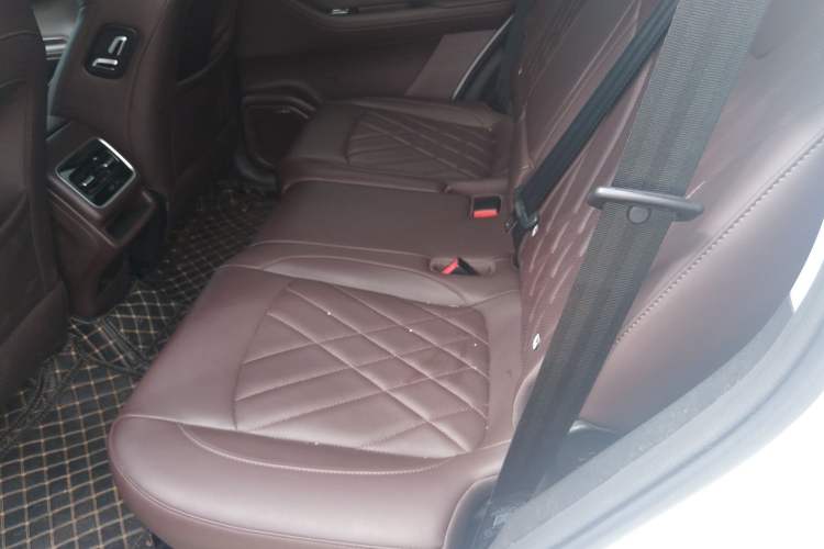 Used Chery Tiggo 8 PRO 2024 Champion Edition 390T Two-Wheel Drive Peak Version 7 Seats
