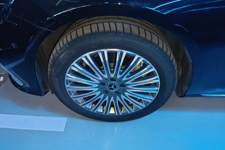 Used Mercedes-Benz E-Class 2023 Updated E 300 L Fashion Edition