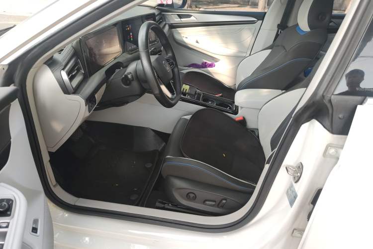 Used Volkswagen Lamando 2022 Lavida L 280TSI DSG Cool & Spicy Edition Driver Seat