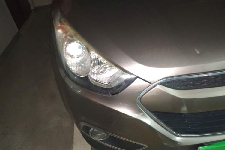 Used Hyundai ix35 2013 2.0L Automatic Two-Wheel Drive Smart GLS China IV Standard Right Front Headlight