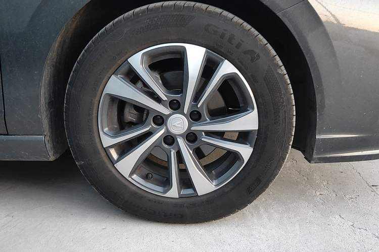 Used CHANGAN Eado 2023 Changan Edition PLUS Blue Whale NE 1.4T GDI DCT Prestige Version
