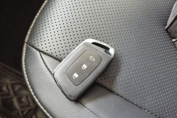 Used Baojun KiWi EV 2021 Designer Lithium Iron Phosphate