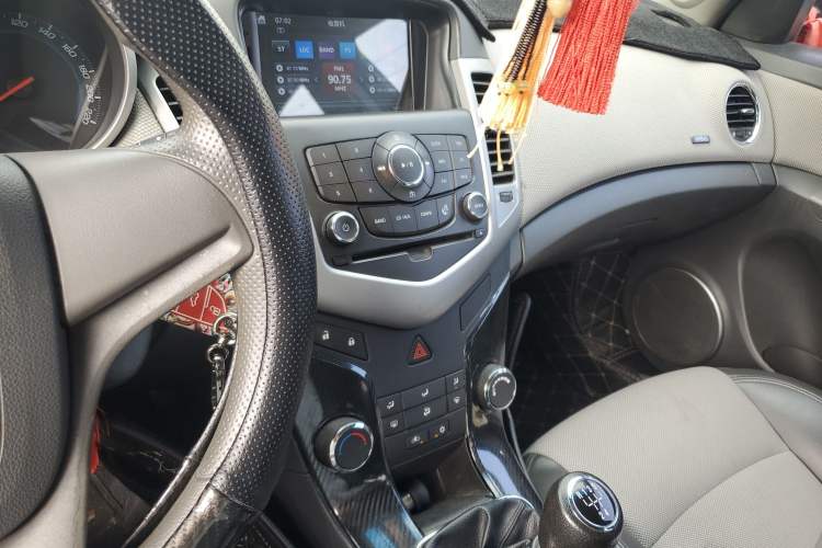 Used Chevrolet Cruze 2013 1.6L SL Grand Edition Manual Transmission
