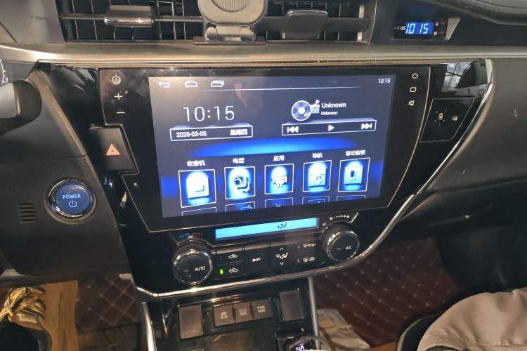 Used Toyota Corolla 2016 Dual-Engine 1.8L E-CVT Leading Edition