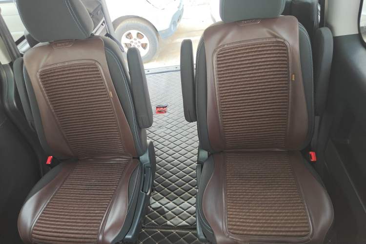 Used JAC Refine M3 2015 Maker Edition 1.6L Luxury Smart Version Left Rear Seat