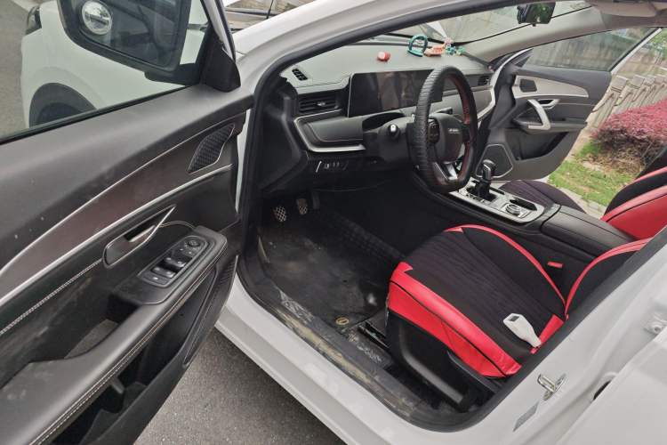 Used JETOUR X70 PLUS 2021 Revised Version 1.5T Manual 5-Seater Driver Seat