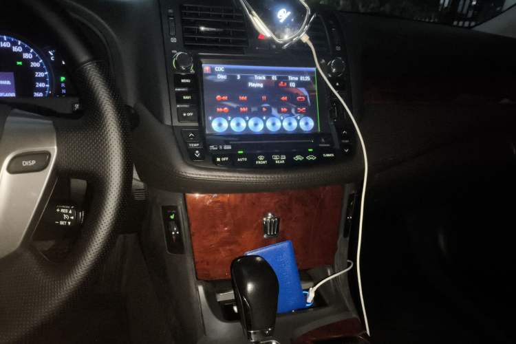 Used Toyota Crown 2012 2.5L Royal Leather Edition Audio And AC Panel