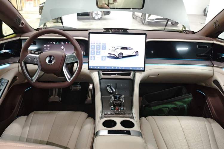 Used Denza Z9GT 2024 1100 Four-Wheel Drive Ultra Version