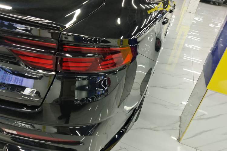 Used Geely Auto Preface 2024 2.0TD Qingyun Edition Right Rear Taillight