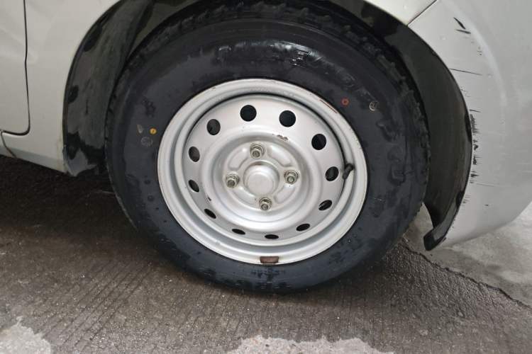 Used Wuling Hongguang V 2019 1.5L Jingqu Version China VI LAR