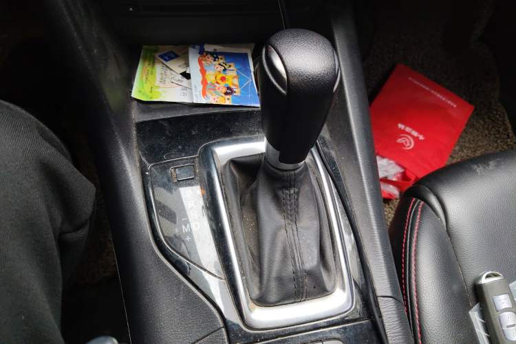 Used Mazda Mazda 3 Axela 2016 Sedan 1.5L Automatic Luxury Model