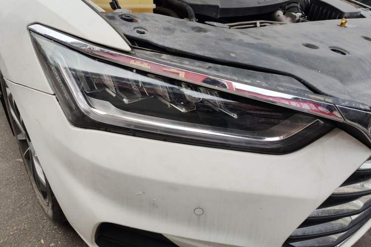 Used BYD Qin Pro 2019 Super Edition 1.5TI Automatic Smart Connect Enjoyment Model China VI Standard