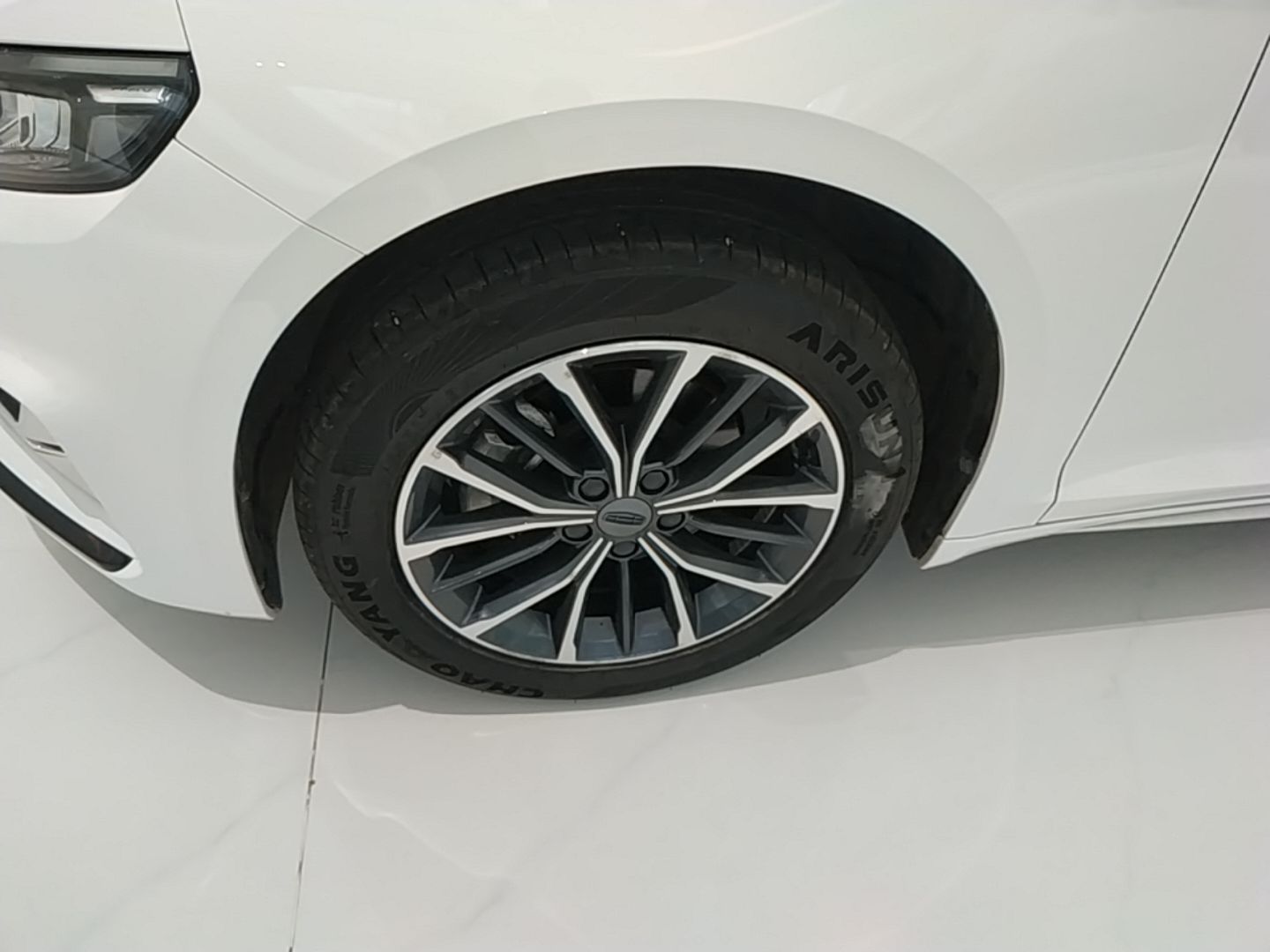 Geely Auto Preface 2023 2.0TD Luxury Version — снимка 10