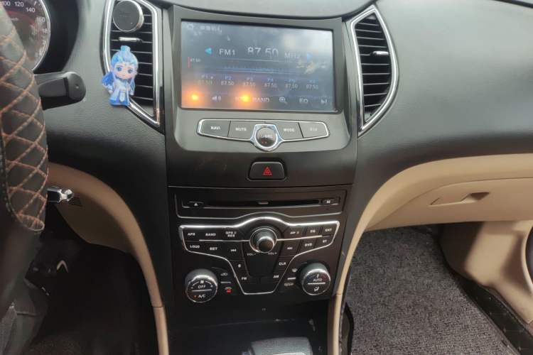 Used Bestune B50 2013 1.6L automatic luxury version
