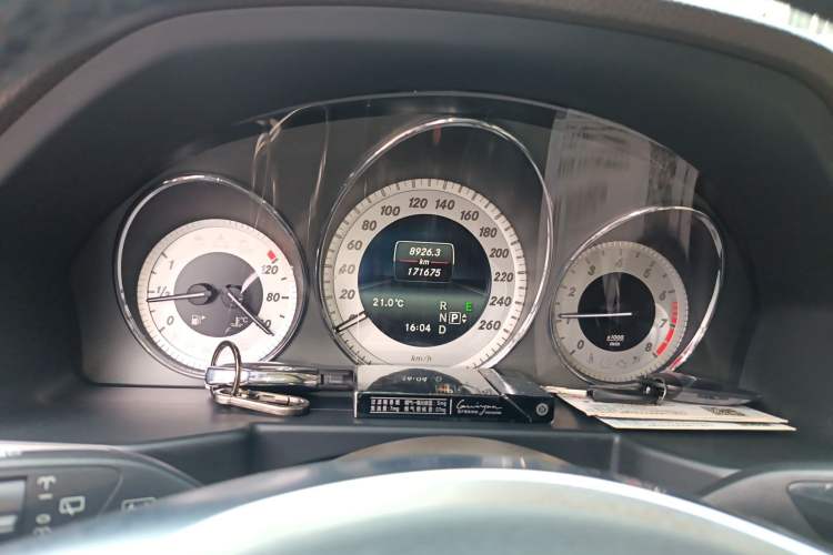 Used Mercedes-Benz GLK-Class 2015 GLK 300 4MATIC Fashion Edition Ultimate Version Instrument Cluster