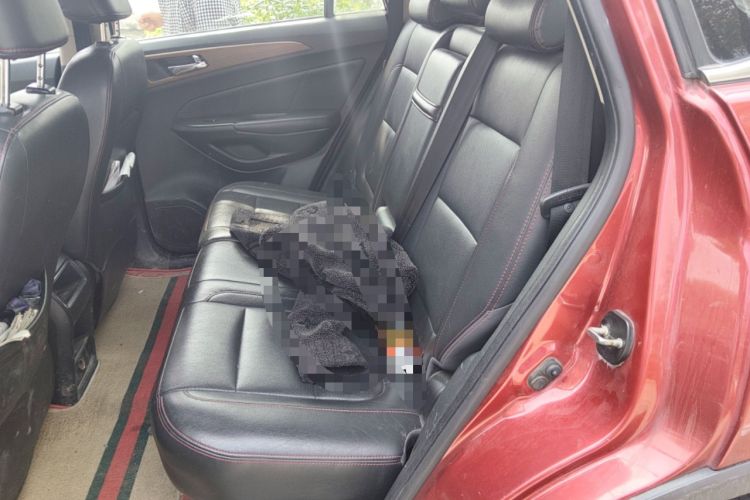 Used CHANGAN CS75 2014 2.0L Manual Leading Version China IV Standard
