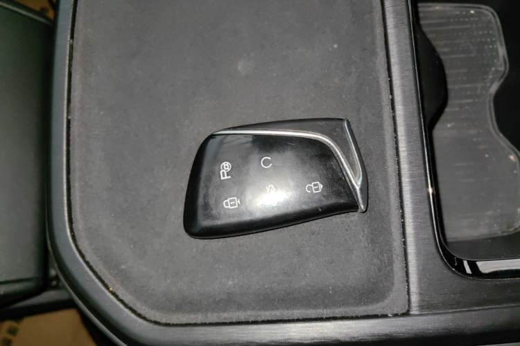 Used Dongfeng Aeolus L7 New Energy 2024 205 Pro
