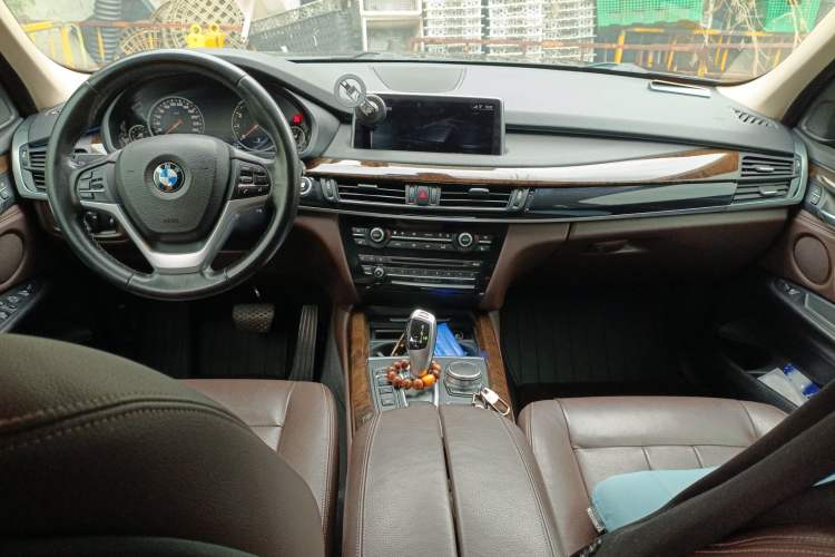 Used BMW X5 2017 xDrive28i
