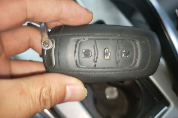 Used Geely Auto Emgrand X7 Sport 2018 1.8TD Automatic Two-Wheel Drive Zhiya Model
