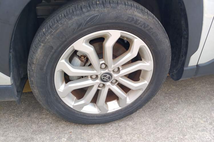 Used Toyota FRONTLANDER 2022 2.0L CVT Elite Edition Left Front Wheel Hub