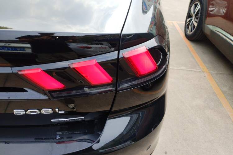 Used Peugeot 508 2019 508L 360THP PureTech Pioneer Edition China VI Standard Right Rear Taillight
